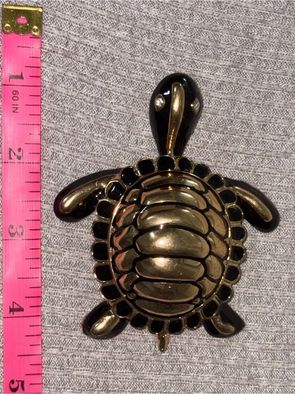 Vintage gold tone & black large turtle brooch w clear rhinestone eyes